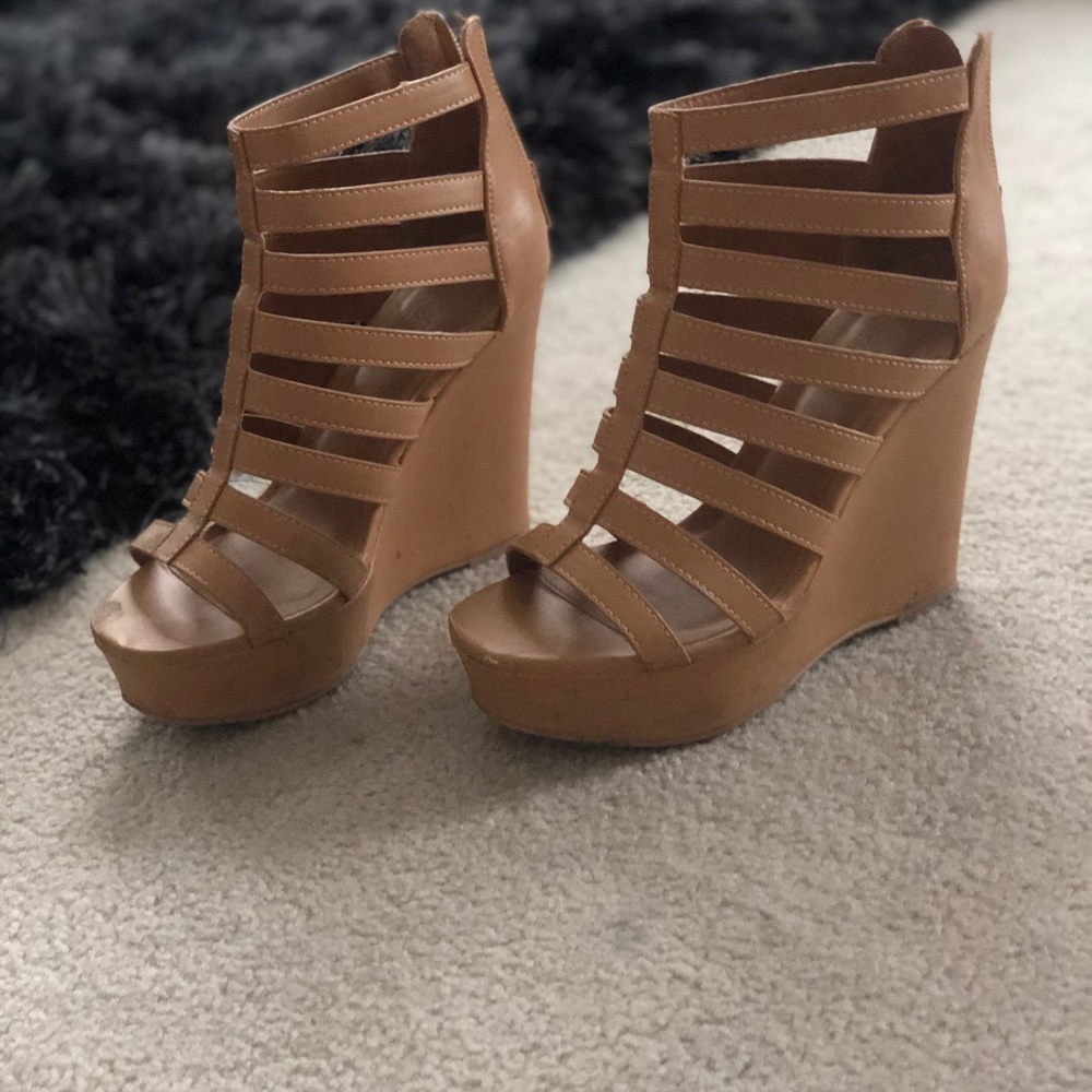 Heels - Picture 2 of 2